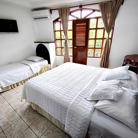 Grand Hotel Leon Marino Galapagos Пуэрто-Айора Экстерьер фото